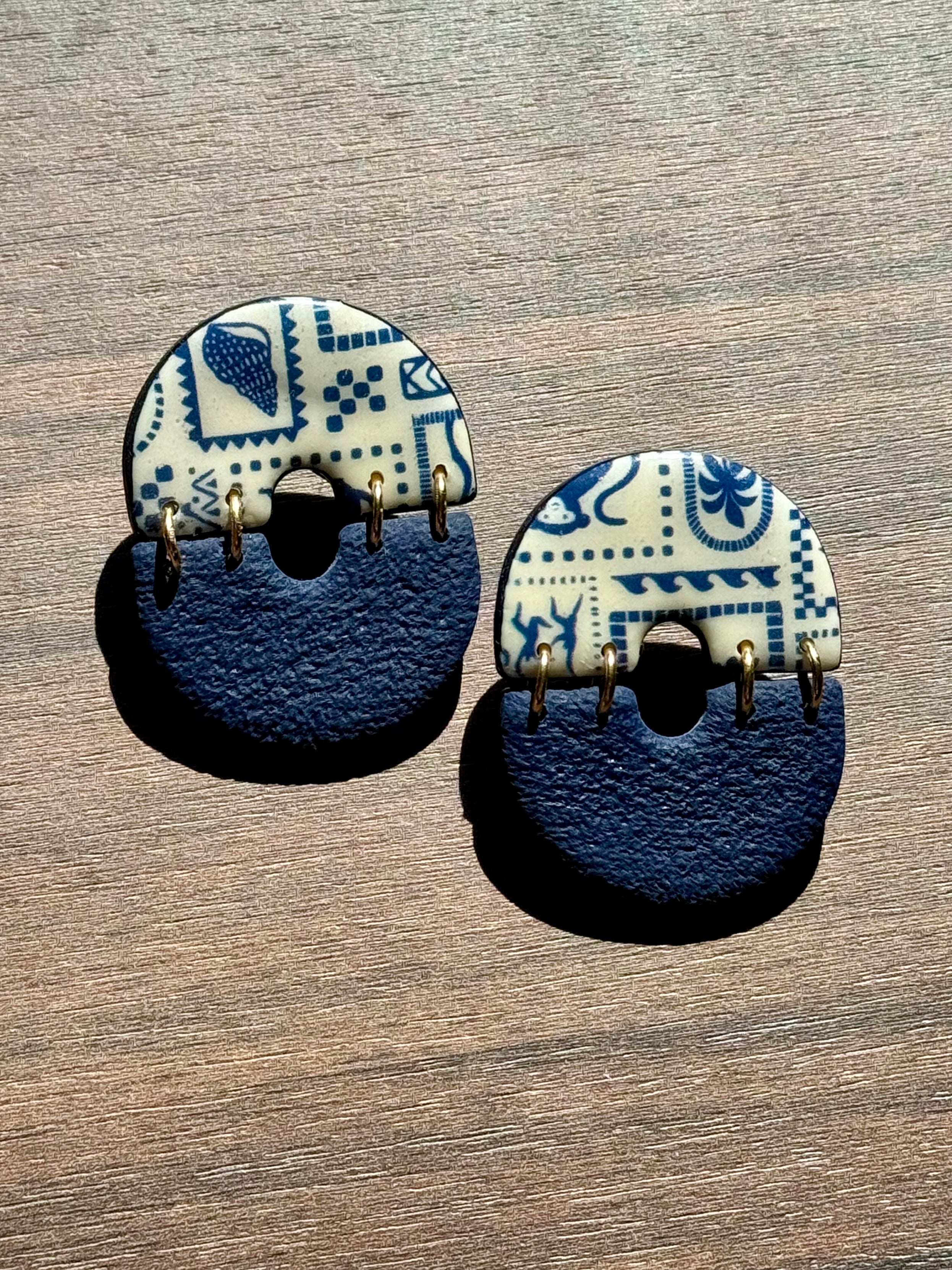 Santorini Nights Collection | Statement Ohrringe aus Polymer Clay | Blau & Creme