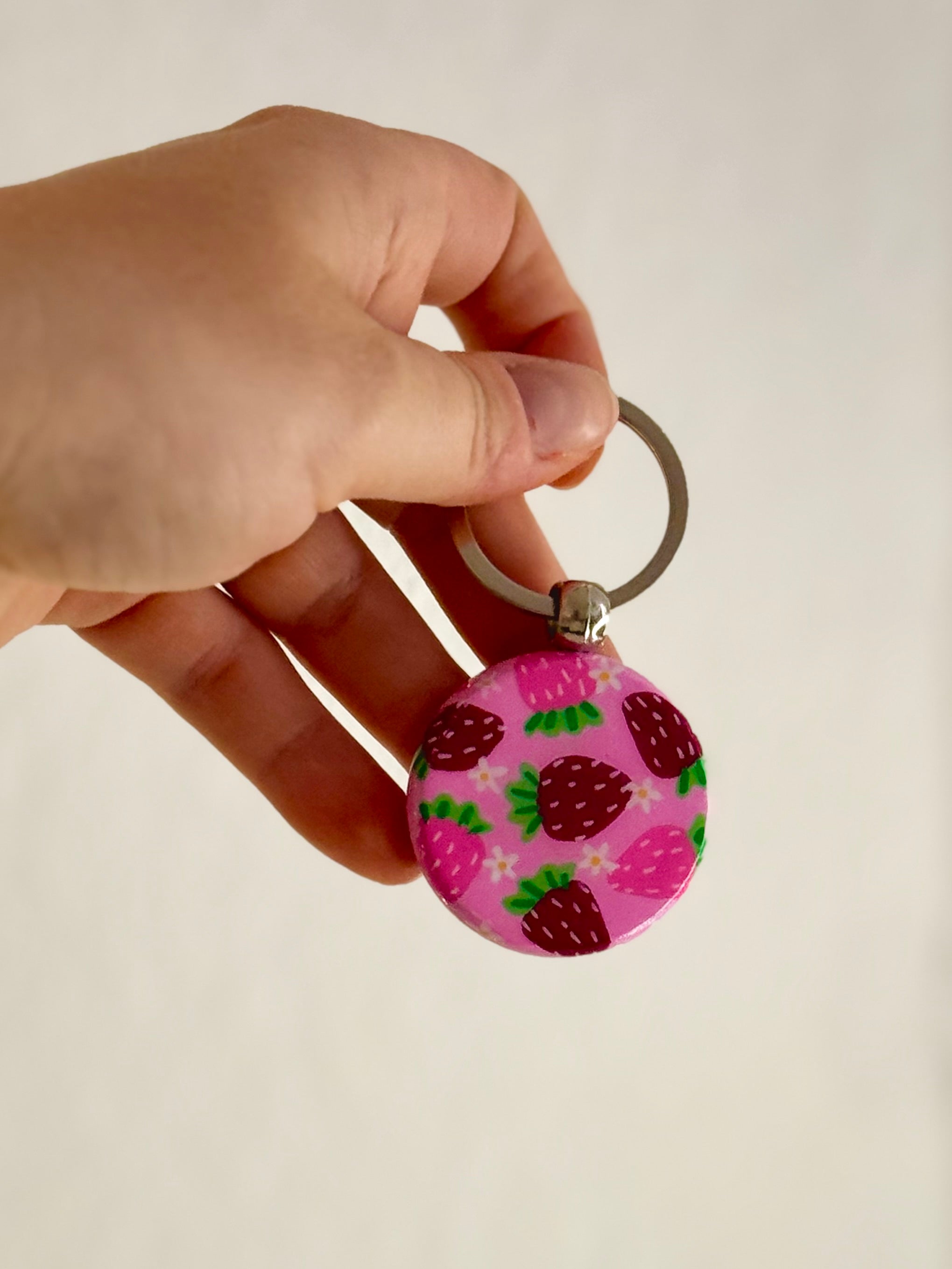 Liebevoll handbemalter Holz-Schlüsselanhänger | verschiedene Designs | versiegelt | kleine Stückzahl