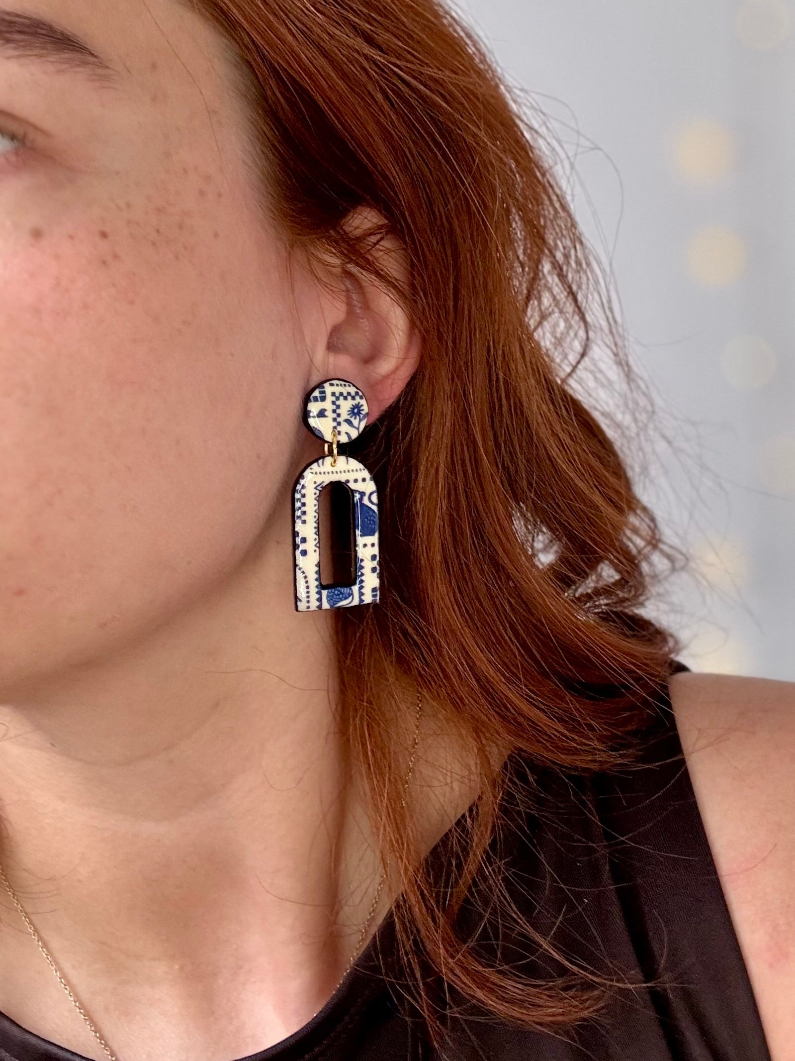 Santorini Nights Collection | Statement Ohrringe aus Polymer Clay | Blau & Creme