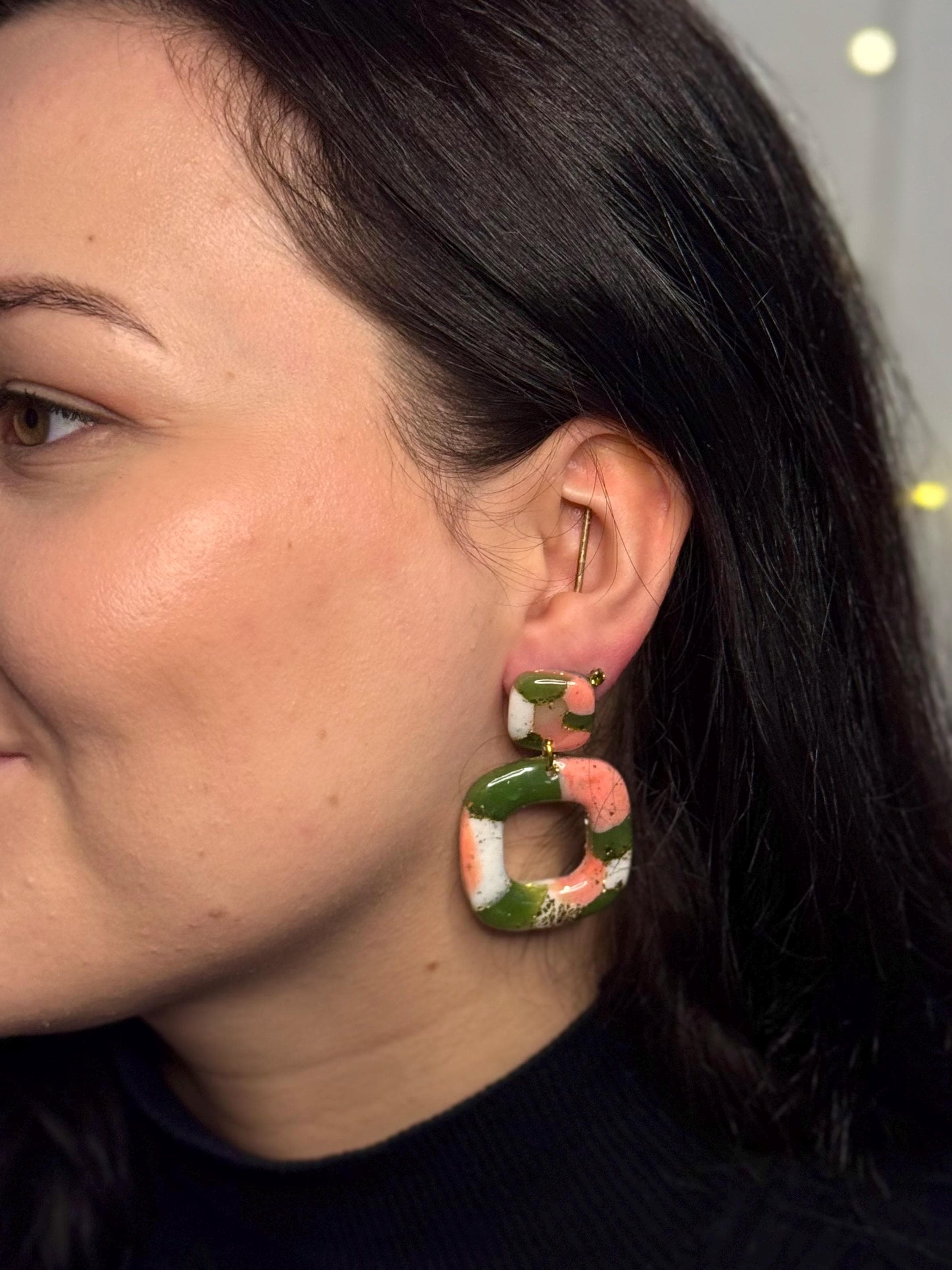 Emerald Blossom Collection | Statement Ohrringe aus Polymer Clay | Grün & Rosa | Creative Studio Anniway | Geschenkidee